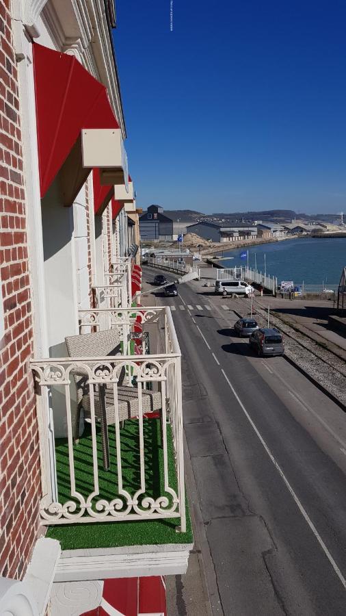 Hotel Le Saint-Yves Le Treport Bagian luar foto